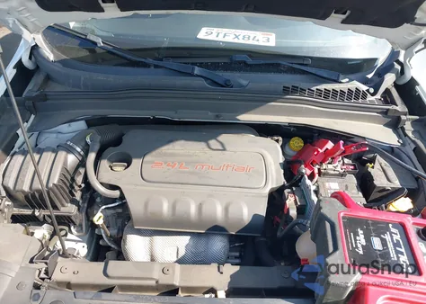 2019 Jeep Renegade Altitude Fwd из США, поврежденный, VIN ZACNJABB2KPJ99425